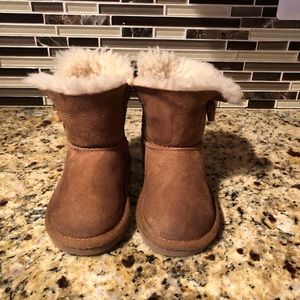 Toddler uggs size 6